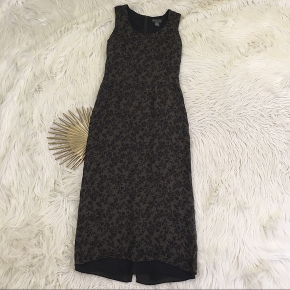 Banana Republic Dresses & Skirts - Banana Republic 100% Silk Floral Maxi Dress